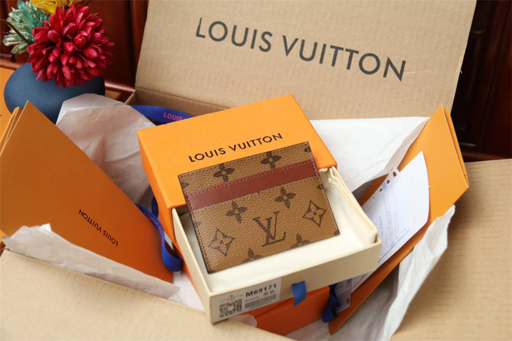 Louis Vuitton wallet PORTE CARTES DOUBLE  M62170 2025 new 